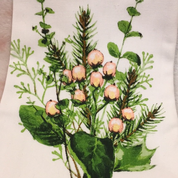 Stonewall Kitchen Frostberry Christmas Kitchen Towel, NWOT Cotton 18”x28” - Picture 2 of 10